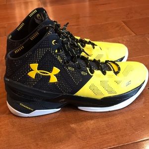UA Curry 2 Longshot Basketball Shoes